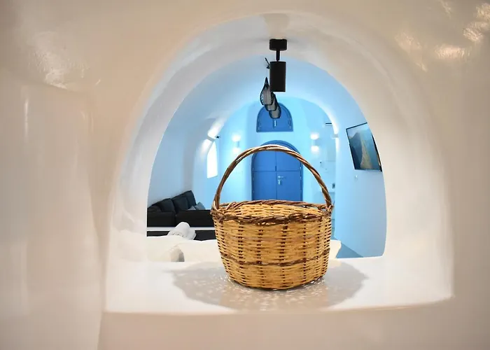 Oinos Luxury * Foinikiá