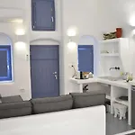 Oinos Luxury *