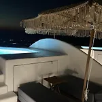Oinos Luxury فيلة