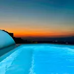 فيلة Oinos Luxury