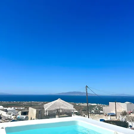 Oinos Luxury *