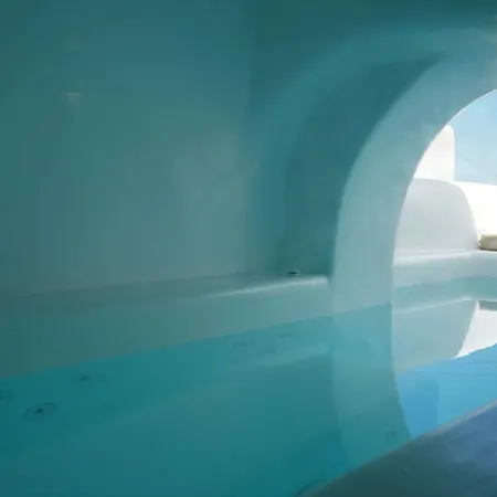 Oinos Luxury Foinikia (Santorini)