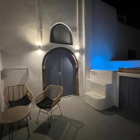Oinos Luxury * Foinikia (Santorini)