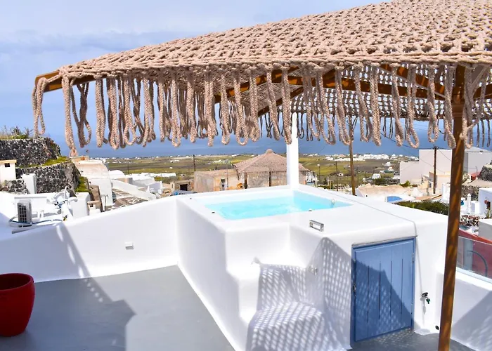 Oinos Luxury Villa *