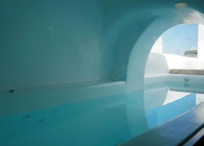 Oinos Luxury Foinikiá